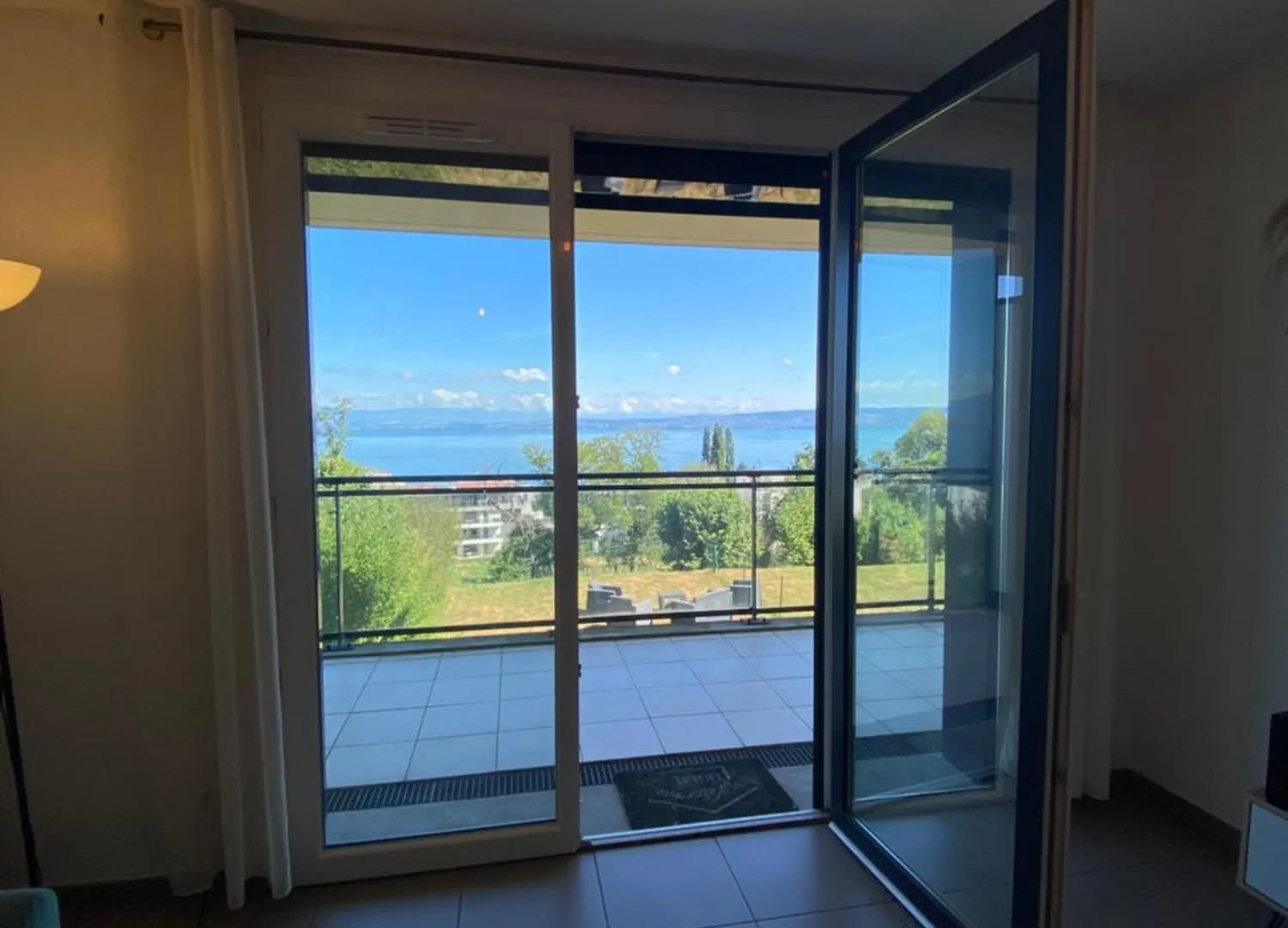 Appartement Avec Vue Imprenable Sur Le Lac Leman Évian-les-Bains France